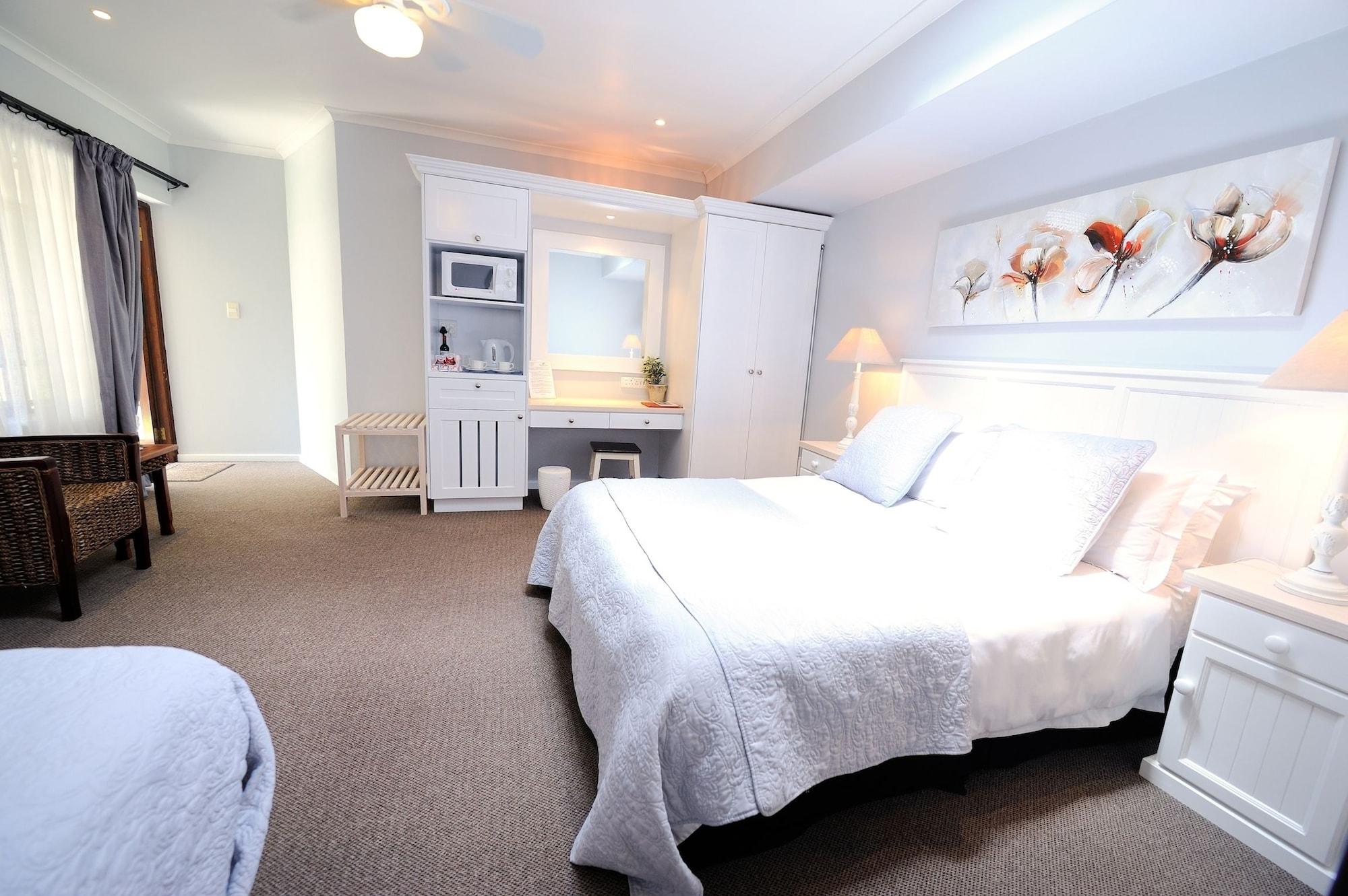 Beachwalk Bed And Breakfast - #Solar Energy #No Loadshedding Port Elizabeth Bagian luar foto