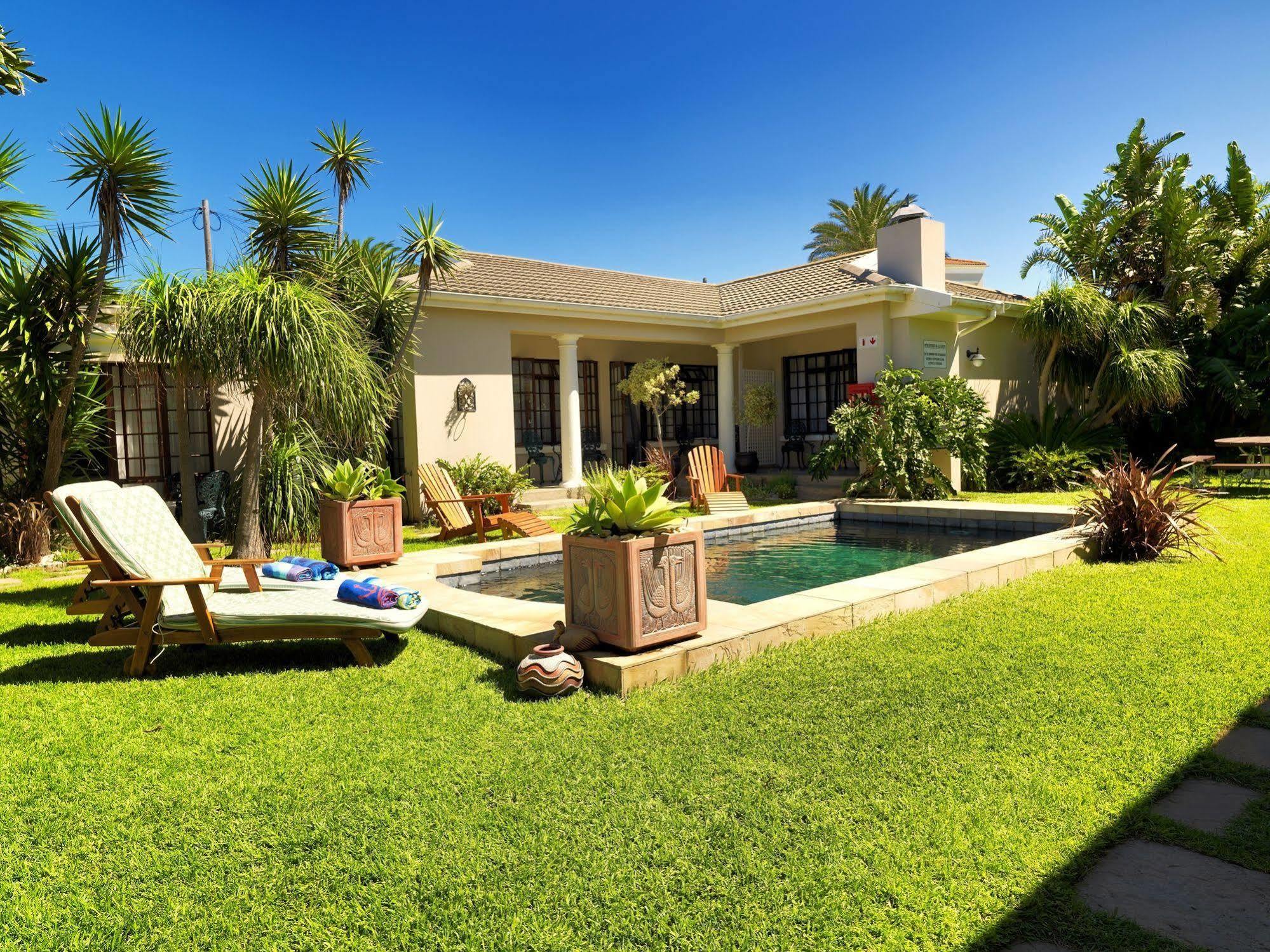 Beachwalk Bed And Breakfast - #Solar Energy #No Loadshedding Port Elizabeth Bagian luar foto